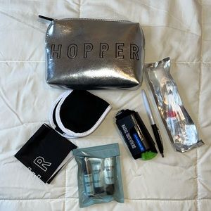 Hopper Travel Kit ✈️